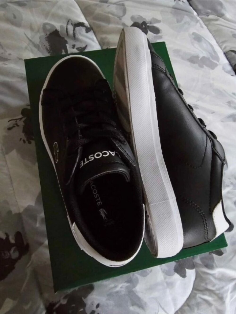 Lacoste Powercourt Casual Sneakers for boys black size 1 Excellent condition - Picture 4 of 9